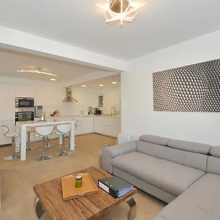Apartment Station