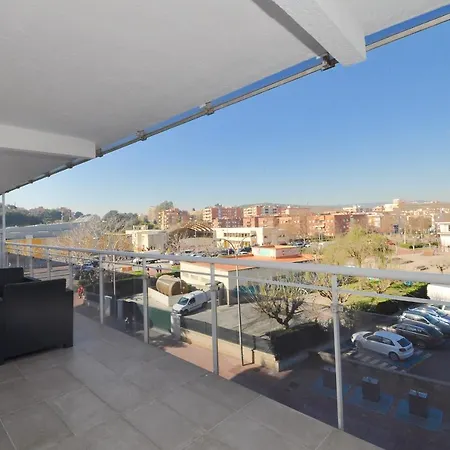 Station Apartment *